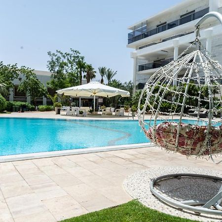 דירת גן פונה לבריכה - Pool Garden View Eilatアパートメント エクステリア 写真